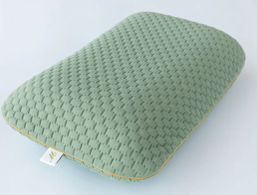 Travel anatomic green